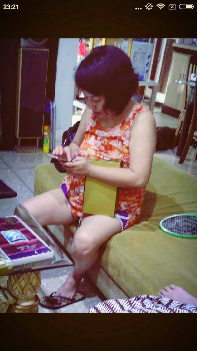 Merry, Tante Chinese Berdaster.. Sexy ,Mulus tweet media