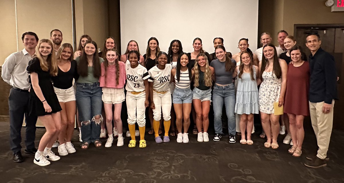 Great to get together tonight for our basketball banquet!!