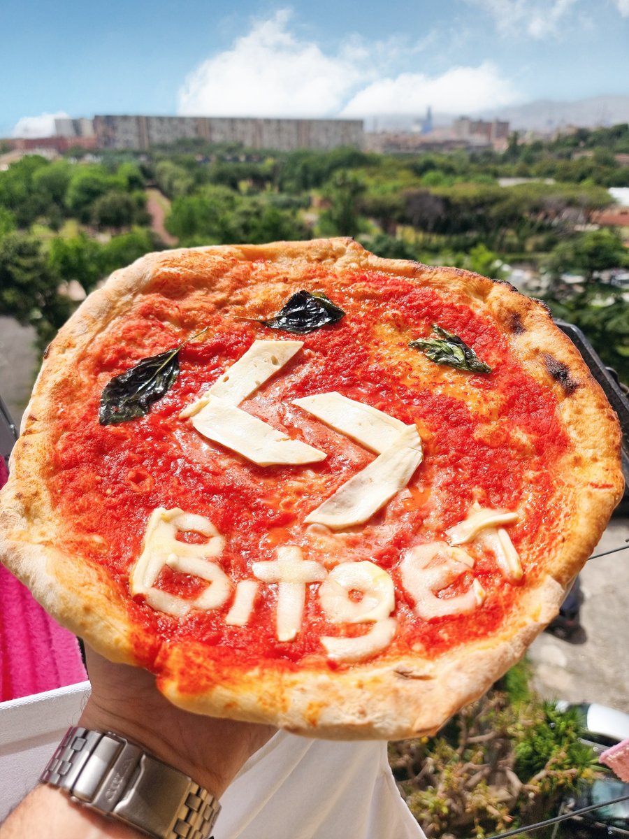 What’s your go-to pizza topping?🍕 Comment below and tell us if you've enjoyed a slice today! 😋 #BitgetPizzaDay