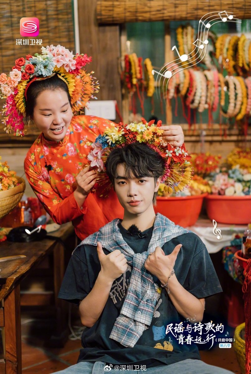 Stills of #ZhaoKe from Shenzhen TV's 《民谣与诗歌的青春远行》The cast will explore the city of Quanzhou in the upcoming eps. Airing May, 24 at 9:30 PM.

#AirLeagueBand #气运联盟