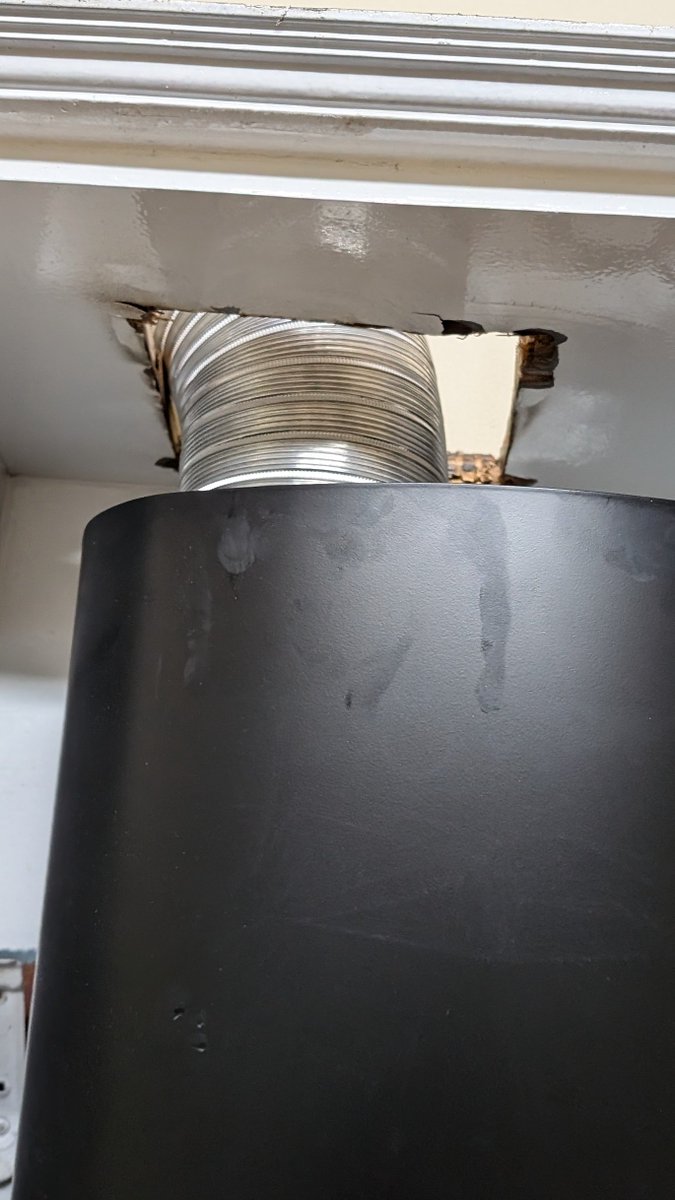 pallabdeb's tweet photo. @cromaretail @TataCompanies  - wonderful experience buying in store. However, the installation has been a nightmare ... the installer clearly is clueless at cutting through cabinetry to install an overhead chimney.. see it to believe it!! https://t.co/ivIzQY8x4Y