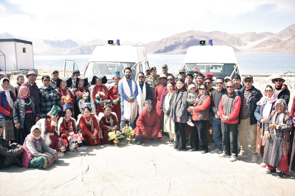 Nation First - Community Always Trishul Division, in it's sustained efforts to work with community members, handed over ambulances to #VibrantVillages of Maan and Merak in the presence of village elders, community representatives and medical staff. We continue to move