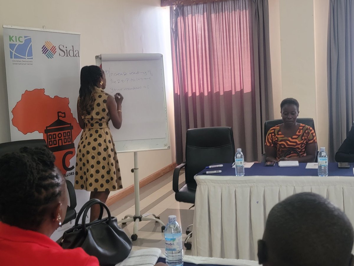 'U can't address a problem if u don't know the cause.Lack of understanding of gender & how it affects councilors esp youth & women is imp.Take time to identify inequalities&devise strategies to respond'- @PerryAritua to Speakers at the training by WDN-U & KIC @UlgaSecretariat