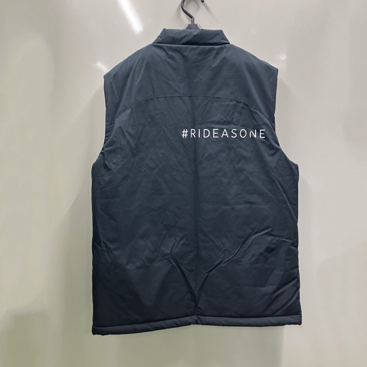 Cyclisme11's tweet photo. プロチーム支給品販売
バーレーンヴィクトリアス
選手支給チームウェア
ダウンベスト
Castore製 美品 サイズM
9,800円
#ロードバイク物販 #jspocycle #GCNjapan #選手支給品 https://t.co/IDPaDnUeu5