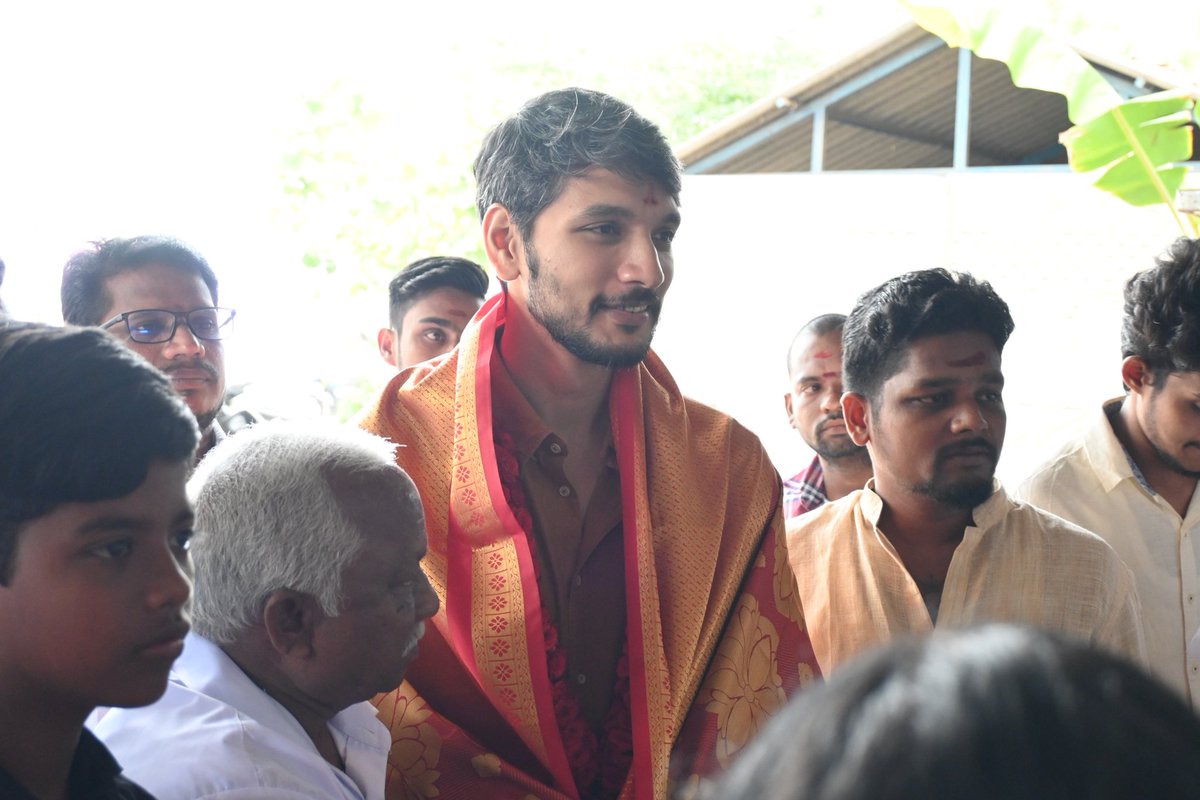 Exclusive pictures of #GK Annan visiting Muthuraman thaathas village 🙏

#GauthamKarthik #thanjavur #orthanadu