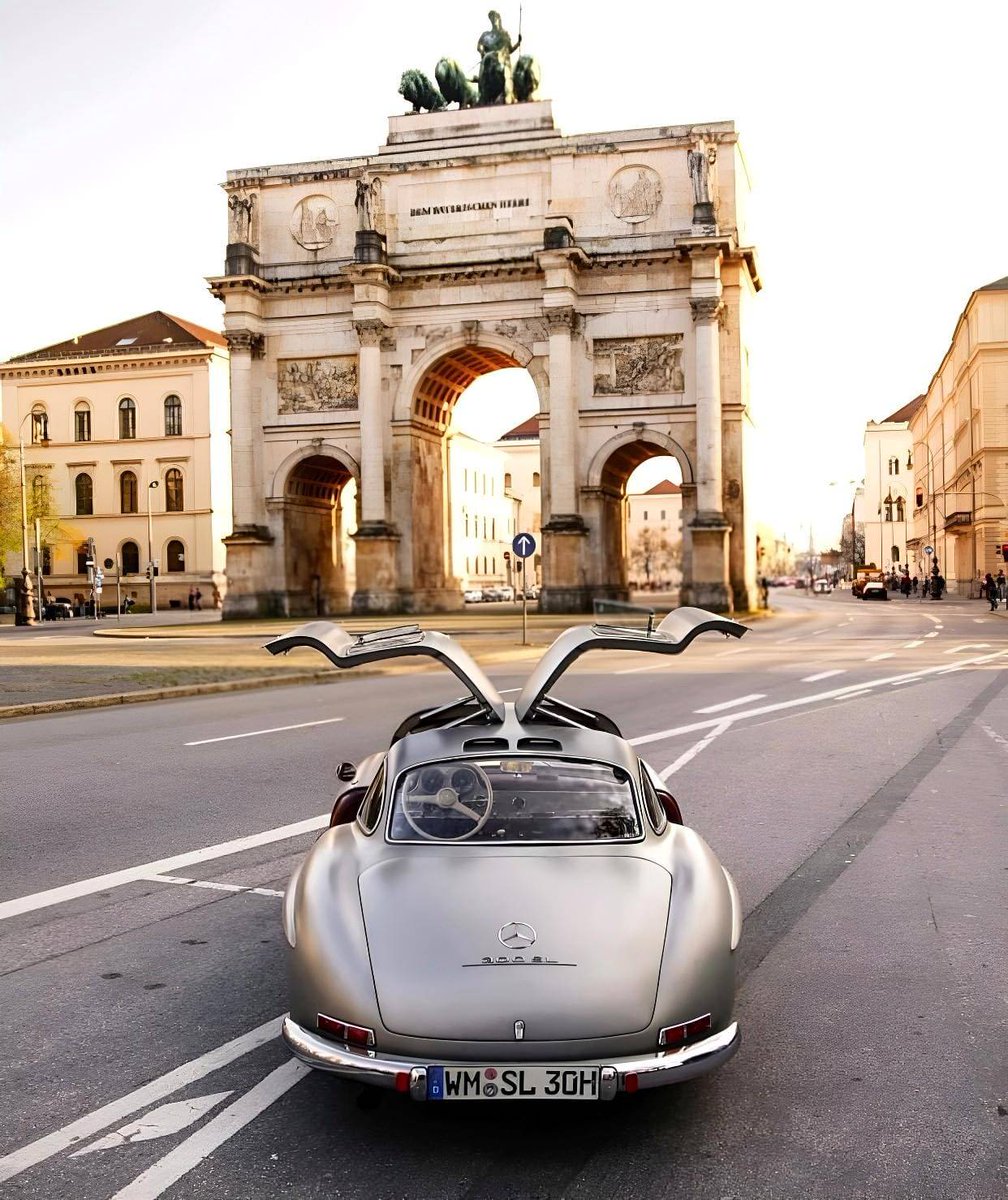 1955 Mercedes-Benz 300 SL 
Gullwing 🩶
🇩🇪 #classic #iconic #car