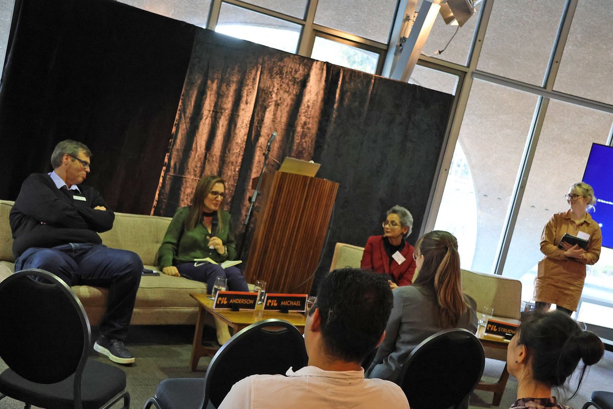 🧊💛💙 Last 17 May 2024, Friday, the ANU Responsible Innovation Lab hosted a forum on responsible science and innovation at the Shine Dome of the Australian Academy of Science. We thank all of our brilliant panellists for sharing their expertise and perspectives!