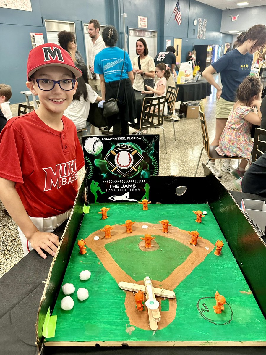 kmor96's tweet photo. Learning at its best when you combine passion and creativity #mineolaproud @MineolaUFSD https://t.co/mbAuBH0nu1