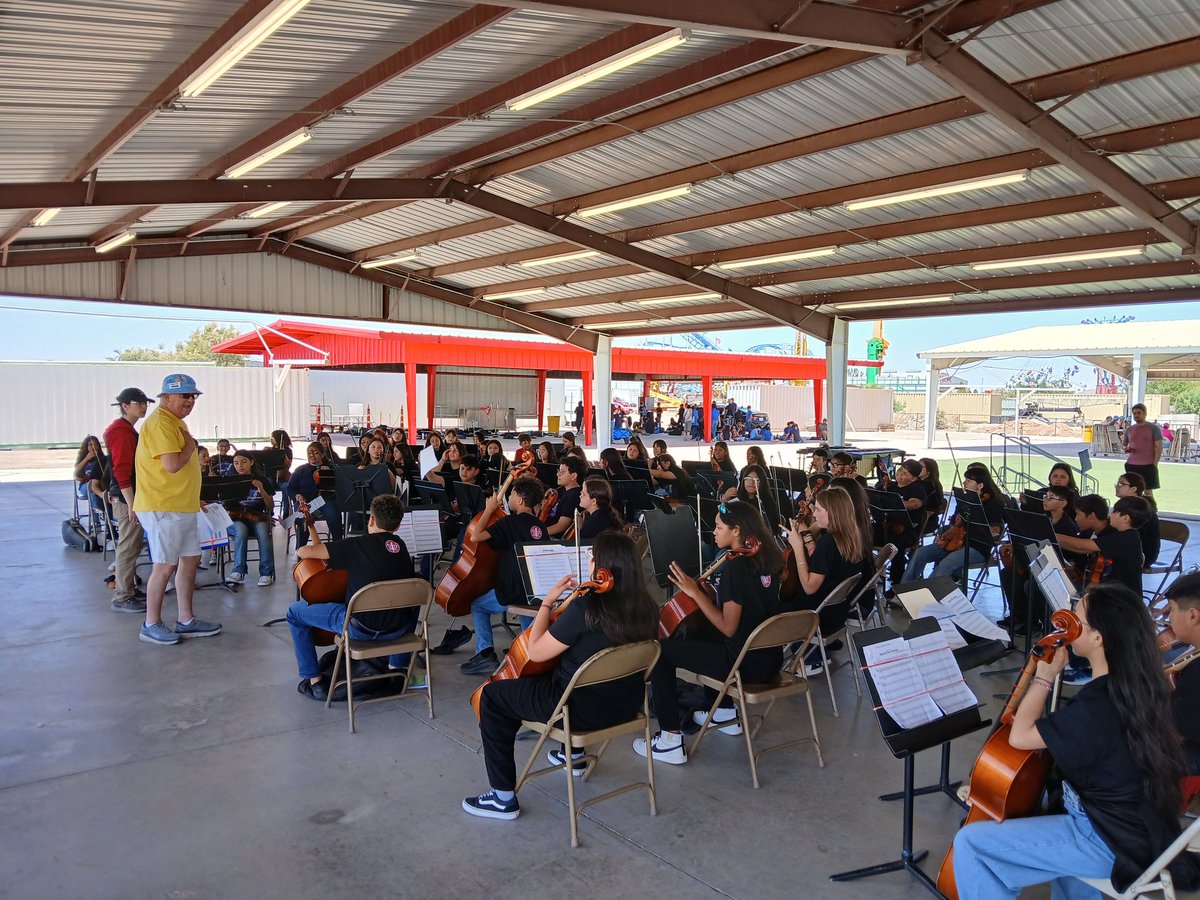 BAMS 6th grade orchestra students had a very fun and rewarding day at their first ever Superior Music Festival! They received a Superior Rating for their amazing performance and had tons of fun at Western Playland!