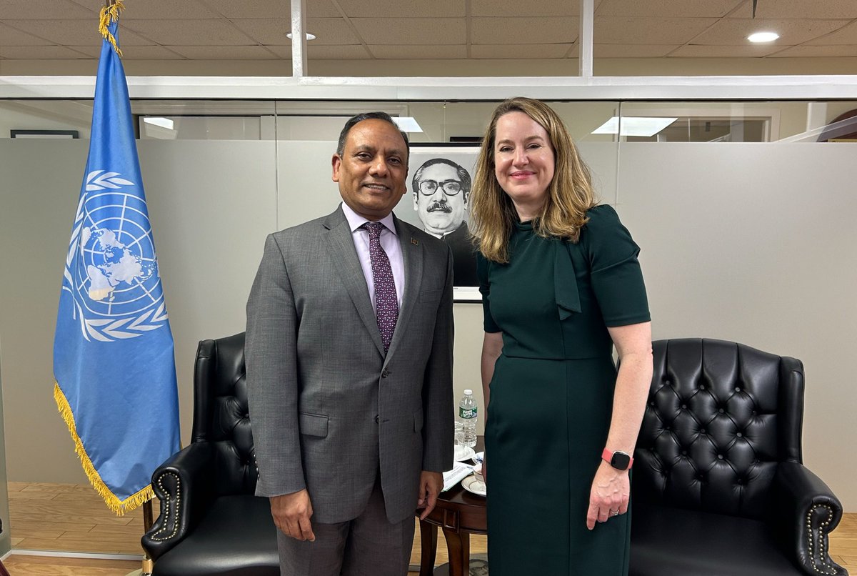 Constructive meeting with  Amb. Muhammad Abdul Muhith, Bangladesh Permanent Representative to the @UN.

IOM commends the Gov. of Bangladesh for being a #GCM champion and it's global leadership to make migration work as an adaptation strategy to climate impacts. #IDMigration24