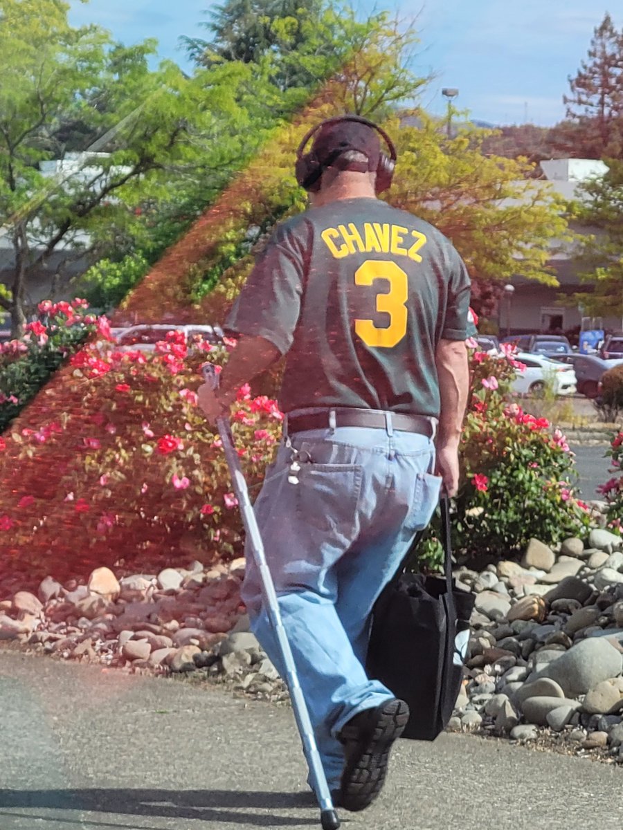 sincitybossgirl's tweet image. I know having another child is making you feel old but come on dude @bachavez11 #oldpeopleproblems