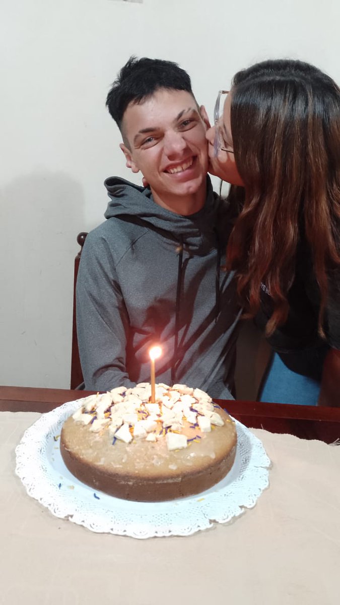 Mi unica gran persona q admiro con todo mi corazon,mi unico sosten dentro de tanto lio,te amo❤‍🩹