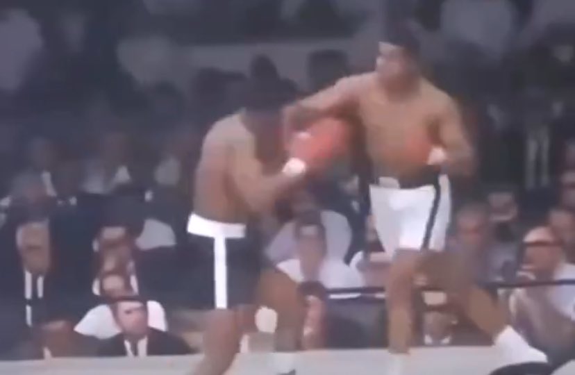 @historyinmemes Ali had such a beautiful counterpunch, but not enough power to put Liston away.. Also Liston got paid on the back end for throwing that fight as well so he didn’t necessarily lose..