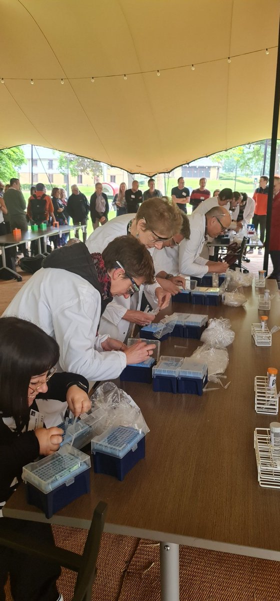 VivianLiLab's tweet photo. First Crick Olympiads! Lots of fun alongside the exciting scientific programme! Well done team Alpha! 🏅
@TheCrick @maxgabgut https://t.co/jcPmoSQQ9i