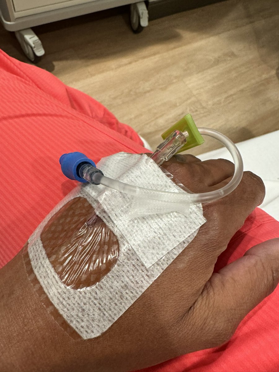 Brandi Rhodes tweet media