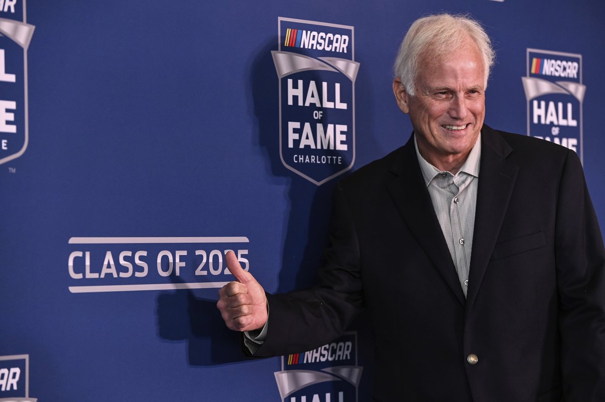 Brian Smith 13News Now (@13briansmith) on Twitter photo Chesapeake's Rudd selected to NASCAR Hall of Fame Class of 2025 <a href="/13NewsNow/">13News Now</a> <a href="/NASCAR/">NASCAR</a> <a href="/NASCARHall/">NASCAR Hall of Fame</a>🏁🏁🏁
13newsnow.com/article/sports… Chesapeake's Rudd selected to NASCAR Hall of Fame Class of 2025 <a href="/13NewsNow/">13News Now</a> <a href="/NASCAR/">NASCAR</a> <a href="/NASCARHall/">NASCAR Hall of Fame</a>🏁🏁🏁
13newsnow.com/article/sports…