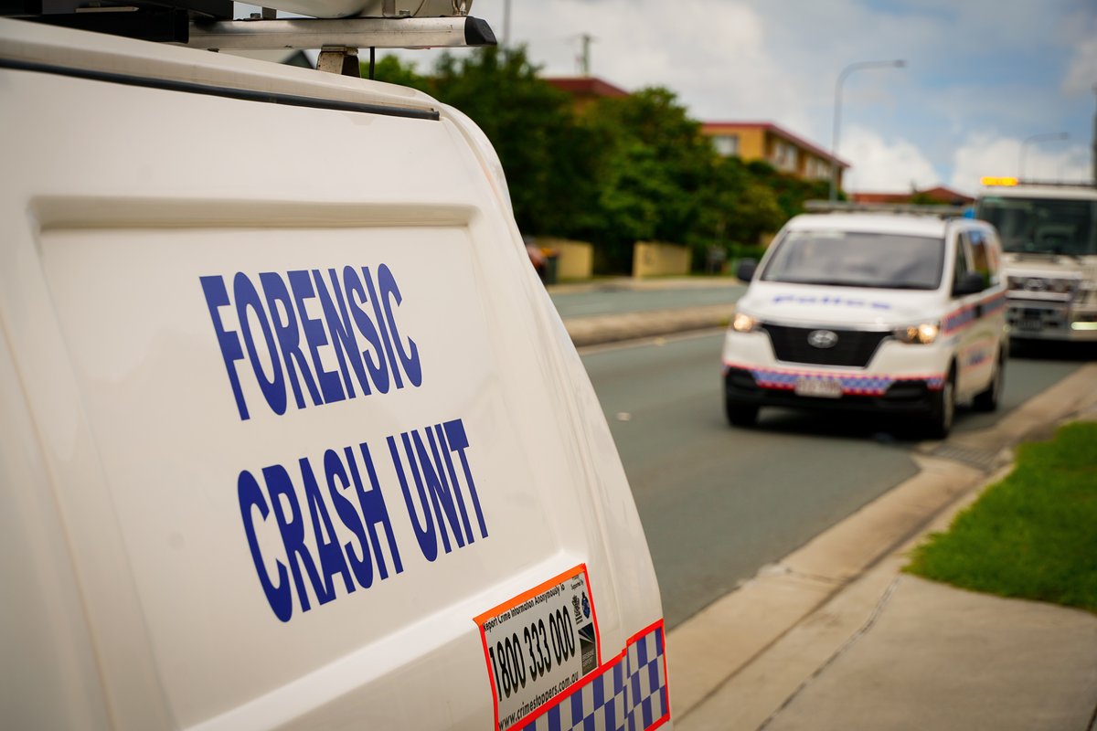 Police are appealing for witnesses following a hit-and-run traffic crash in Morningside overnight.

See more: mypolice.qld.gov.au/news/2024/05/2…
