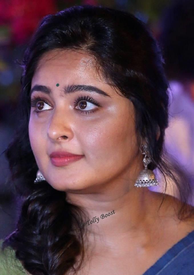 Hot Actress pics tweet media