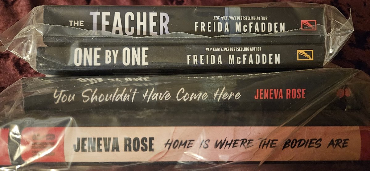 Mailday from @Target ! So excited to read more @Freida_McFadden books #TheTeacher #OneByOne and a new dive into @jenevarosebooks #YouShouldntHaveComeHere & #HomeIsWhereTheBodiesAre #Crime #Mystery #Thriller