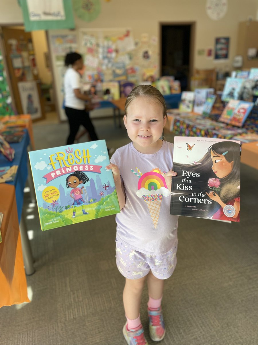 Some favorite moments captured with our PreK-1 students today for Day 1 of our #TrueBookFAIR 
All books - All Joy - For ALL! <a href="/NorthsideES/">Northside Elementary</a> 
#CHCCSLibraries