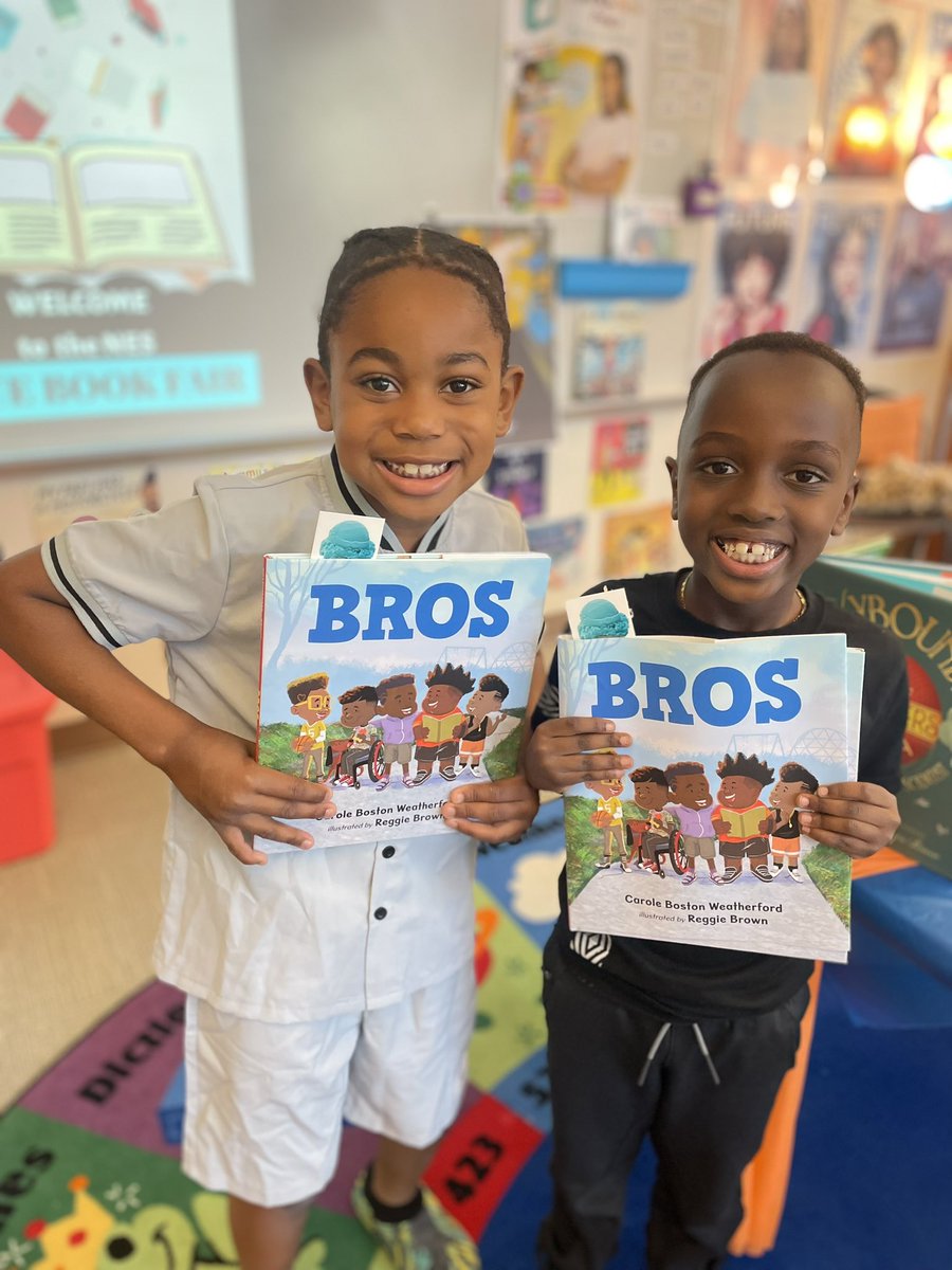 NESlibrary's tweet image. Some favorite moments captured with our PreK-1 students today for Day 1 of our #TrueBookFAIR 
All books - All Joy - For ALL! @NorthsideES 
#CHCCSLibraries
