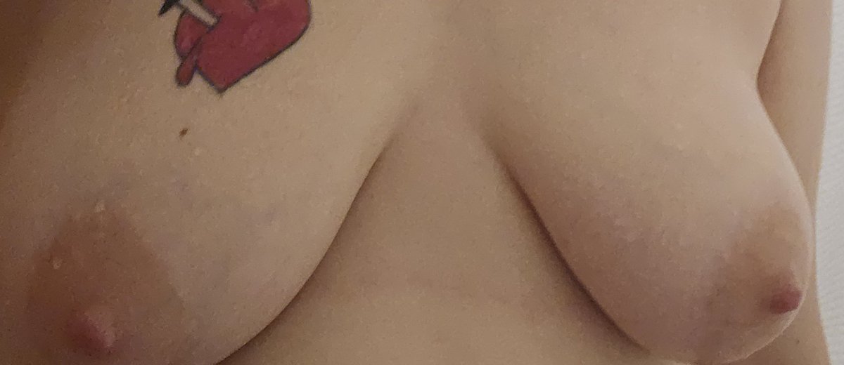 windysage's tweet photo. Hii! Not new to #nsfwtwt
' i like sexting with people :)
' i'm 21
' queer she/her
- switch
- ♡&amp;rt to be moots!
' mdni https://t.co/9GX4ZsRS4o