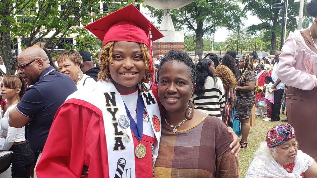 Feeling incredibly proud of my grandniece! She graduated and is heading off to serve in the Army National Guard and attend Savannah State University. I am proud of her dedication and resilience. 🇺🇸📷#Graduation #ArmyNationalGuard #SavannahStateUniversity #ProudAunt
