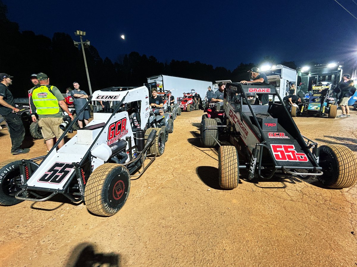 The Cline Racing duo of @TrevorCline55 and @_NickDrake make up Row 5.

Cline, the 16yr-old Micro track champ of @MillbridgeRacin, gets his best Feature start of the season at P9.

Drake, the 28yr-old racer from Mooresville, starts P10 in his first ‘24 #XtremeOutlaw appearance.