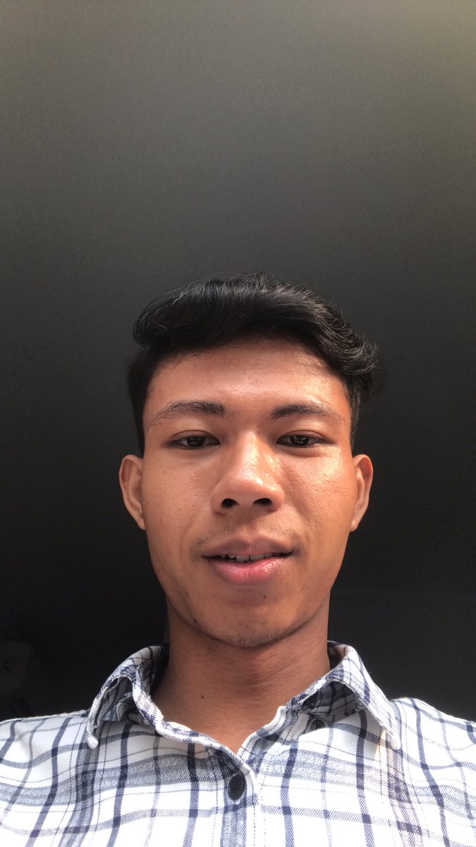 KacungRull's tweet photo. Siapa yg minta izin cuti bilangnya ada urusan keluarga😂, pdahl maen ke luar kota😂😂 https://t.co/gDvnD9GZal
