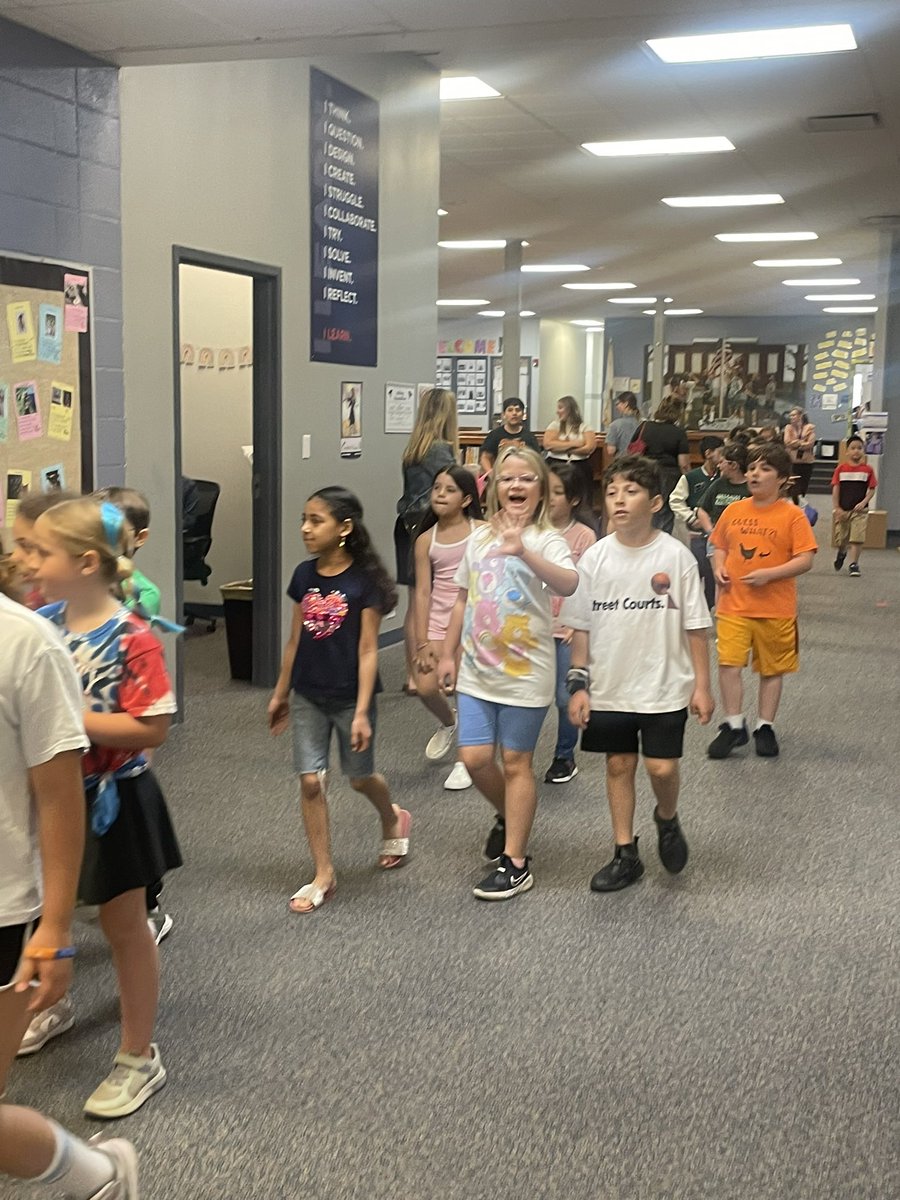 What a fun morning welcoming our future Patriots! Check out this awesome video our student council made for this special event!   #osd135 #Libpride  youtu.be/XICdiF6UzL4?fe…
