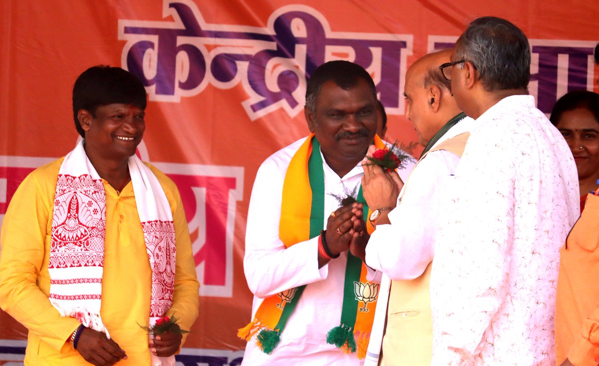 livebokaro's tweet photo. बोकारो में रक्षामंत्री राजनाथ सिंह  21-05-2024 https://t.co/chRNmNeR3u