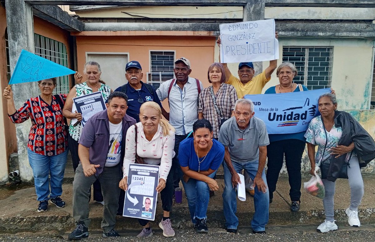 #21MAY | Recorrido en el sector la Florida de la parroquia los Godos, en visitas casa por casa en Unidad llevando el mensaje de unión y esperanza. Construiremos el país que merecemos los venezolanos. ¡Todo el mundo con Edmundo González!
