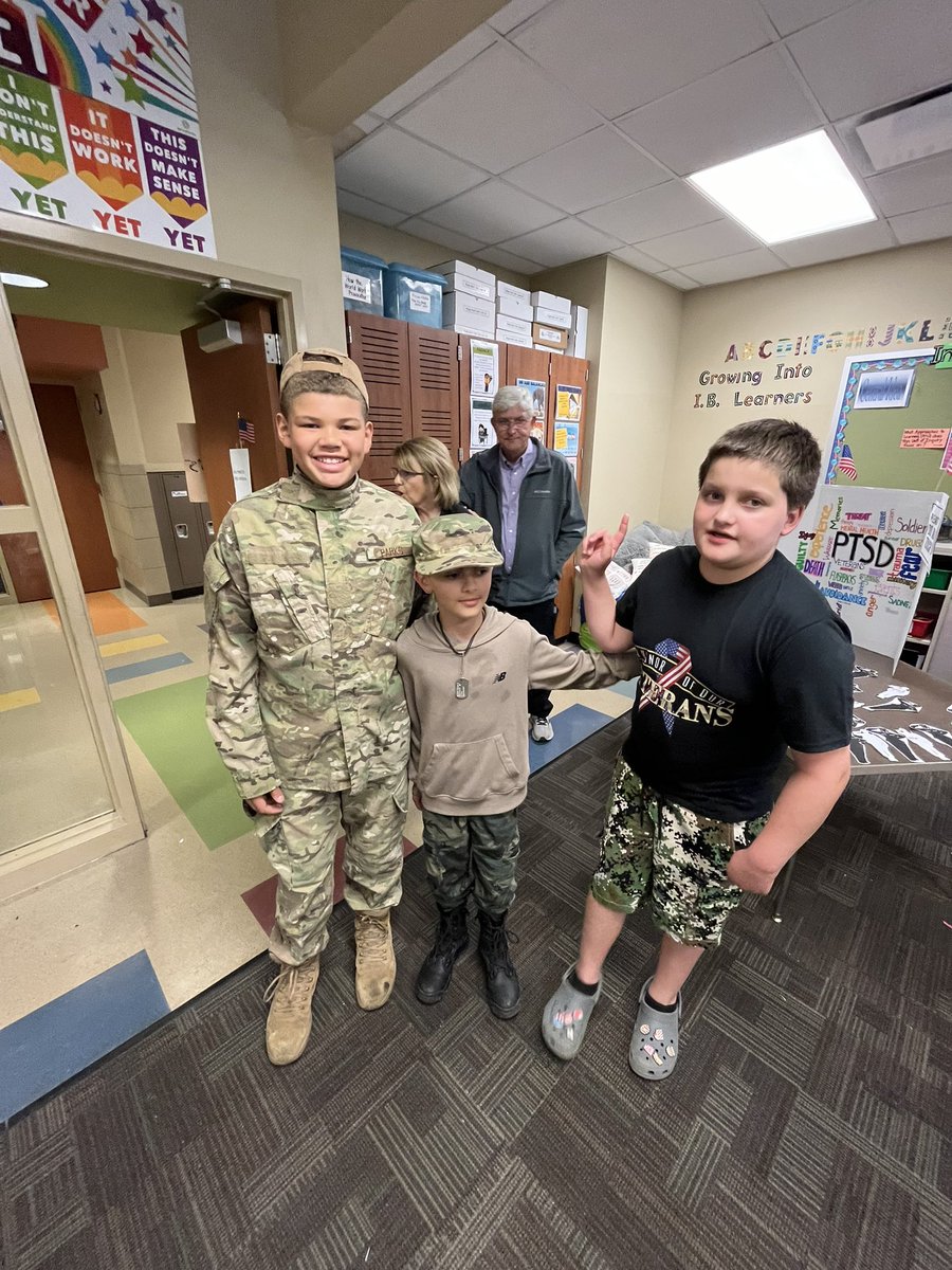 CVLittleLynx's tweet image. What an incredible night! Seeing the hard work, passion, research, and action our fifth graders did was exceptional! We also enjoyed seeing many College View Exhibition Alumni! Thank you to all for supporting our Primary Years Program! #cbcsd #IBpyp