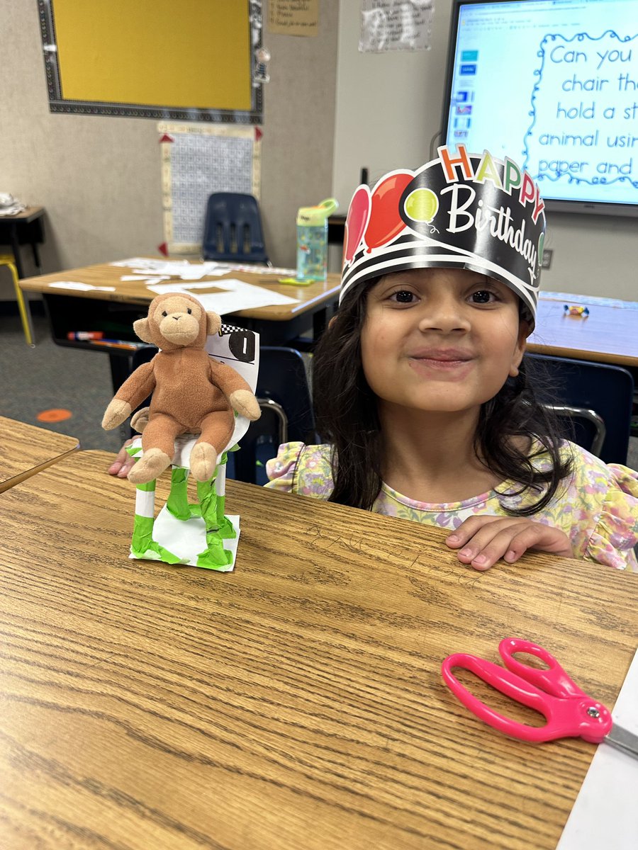 mrslsecondgrade's tweet photo. These engineers are so proud of their chairs! #shinebright #minshewelementary1
#myMISD https://t.co/Jp3LMYNhGY