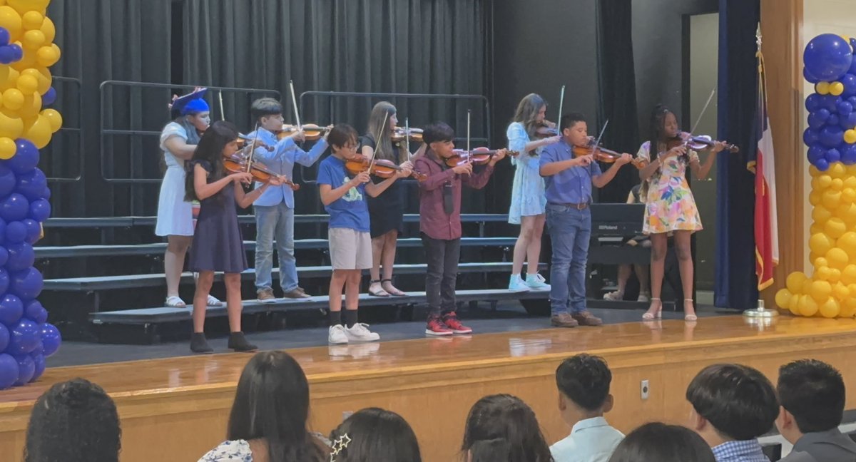 Jen Holsinger-Raybourn tweet media