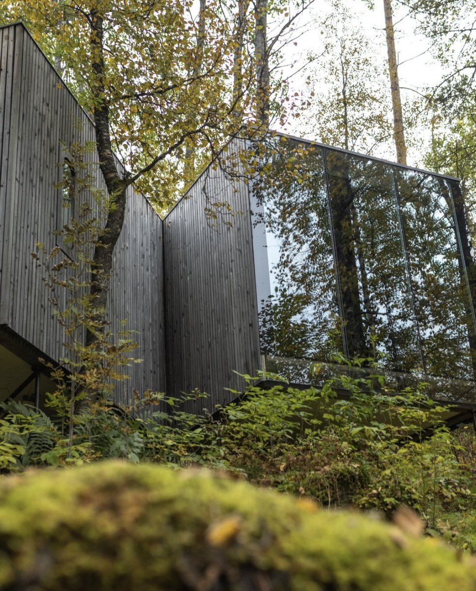 Yet another win at the Global Production Awards 2024 in Cannes. This time for Juvet Landscape Hotel ,Norway for the Location of the year, shown in season 4 of HBO’s TV series SUCCESSION 
Congrats to everyone involved ! 

#cannes2024 #hbo #sustainability 
#truenorth #norway