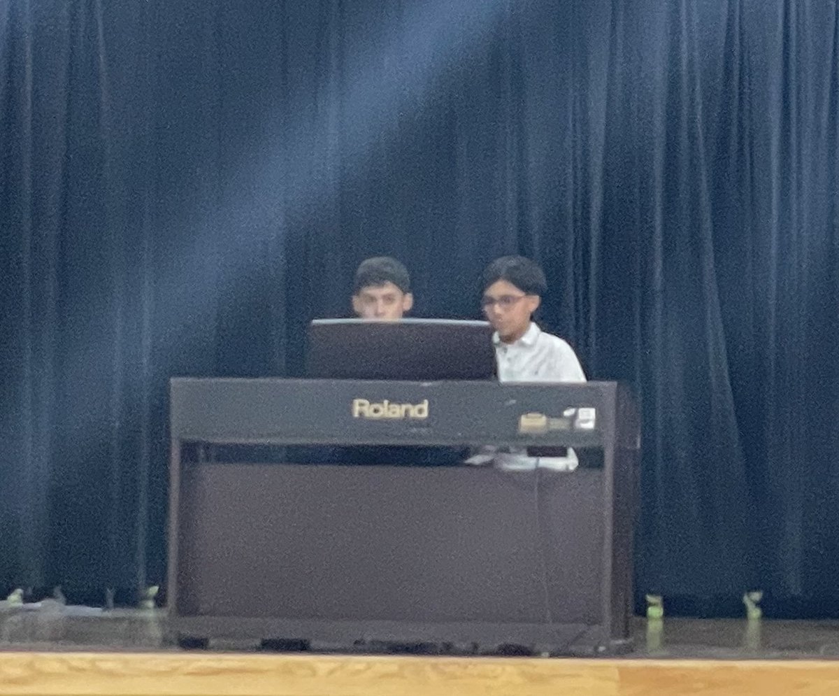 It was a great afternoon for our @YsletaMS Piano Recital! The students played an outstanding performance Thanks to their Piano 🎹 teacher, Mrs. Ortegon! We have wonderful opportunities for our students @YsletaMS @YISDFineArts @YsletaISD @JosePerYMS @Gonzalez_YMS