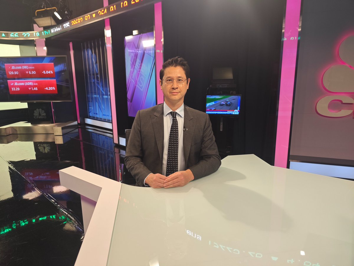 At the anchor's seat for CNBC in Hong Kong. 

Will talk Li Xiang, Xpeng, NIO and overall consumer sentiment