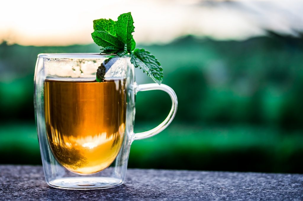 If you have irritable bowel syndrome, try this natural and effective remedy. Brew yourself a cup of peppermint tea. pioneerthinking.com/peppermint-tea… #tea #remedies #healing #peppermint