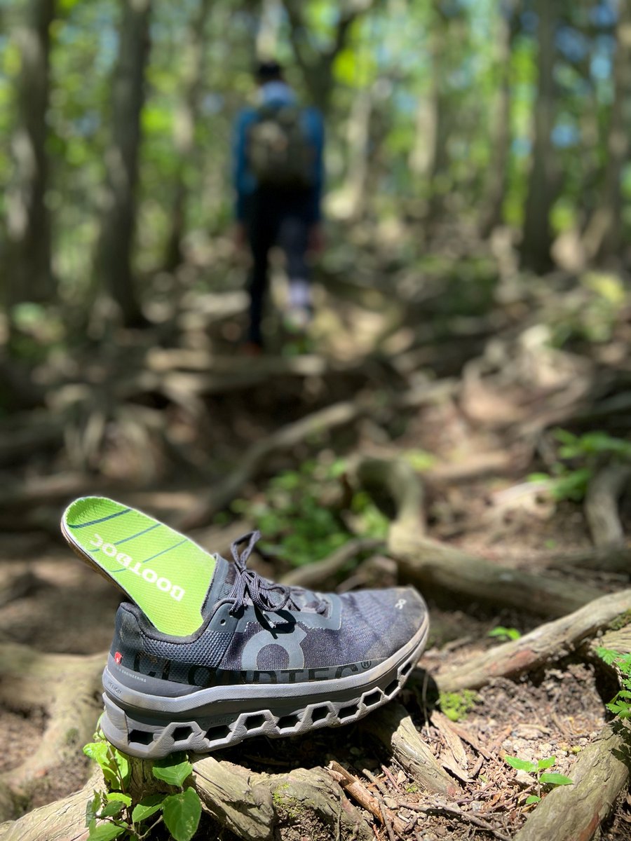 BootdocJapan's tweet photo. こんにちわ、BOOTDOC担当の湯浅です!
5/18(土)に、BOOTDOCアンバサダーであり、ウォーキング指導士の堤様と登山に行ってきました。
EXPLOREインソールとActive Highソックスの組み合わせは登山���ピッタリ♪
登山初心者の私でも���勾配のダートな道でも乗り越えられました(^▽^)
#BOOTDOC #山登り https://t.co/aERps4zmDI