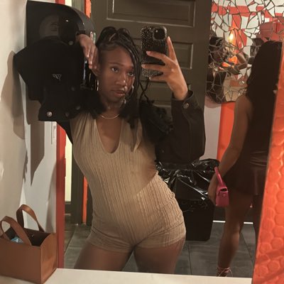 timani____'s tweet image. Hi😝