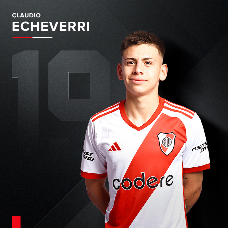 #VamosRiver ⚪️🔴⚪️ ⌚️ 27' ST River 1 - Temperley 0 ⚽️ Cambio en River: ➡️ Santiago Simón ⬅️ Claudio Echeverri