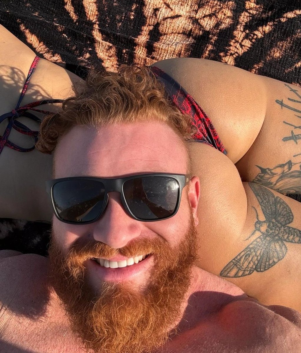CrispyWrestling tweet media