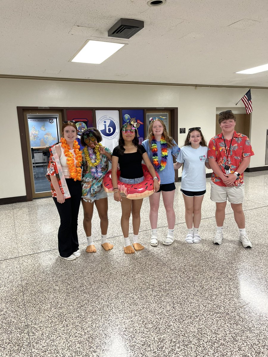 These freshman are sending our seniors off to summer! #legacymatters