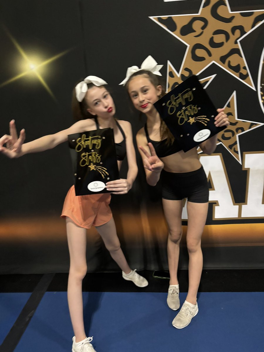So excited for round 2 with the dream team with my best friends 💫💫