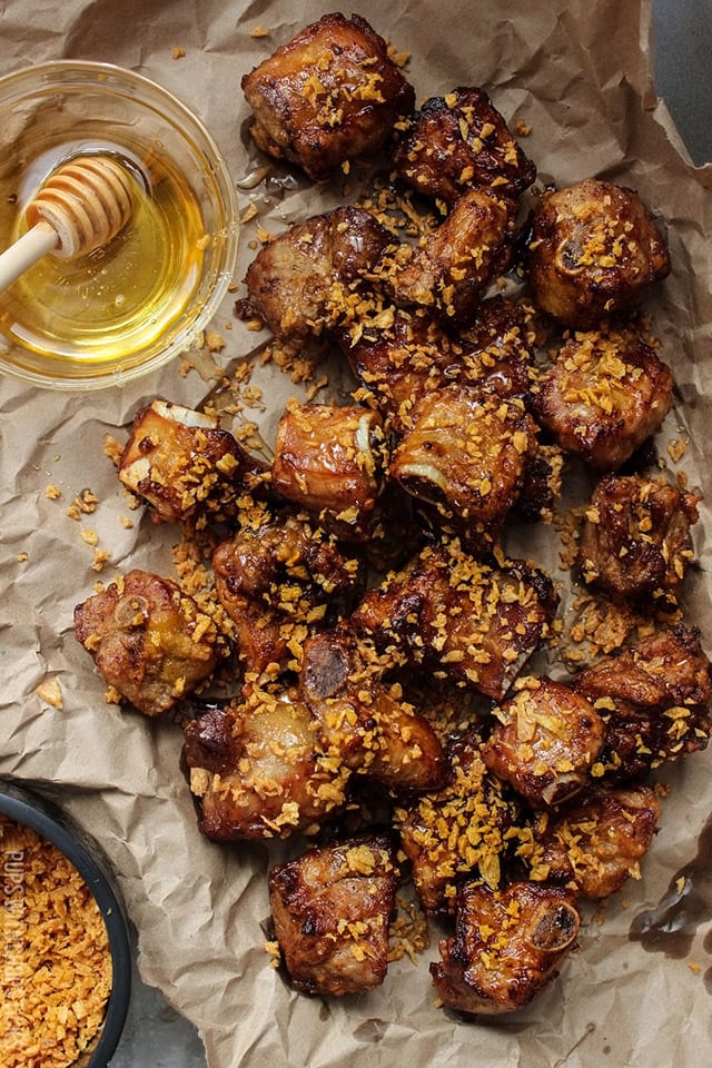 Crispy Honey Garlic Ribs (Delicious Bite-Sized Ribs)
Recipe: pupswithchopsticks.com/crispy-honey-g…
#foodie #Nomnom #asianrecipes #asianfood