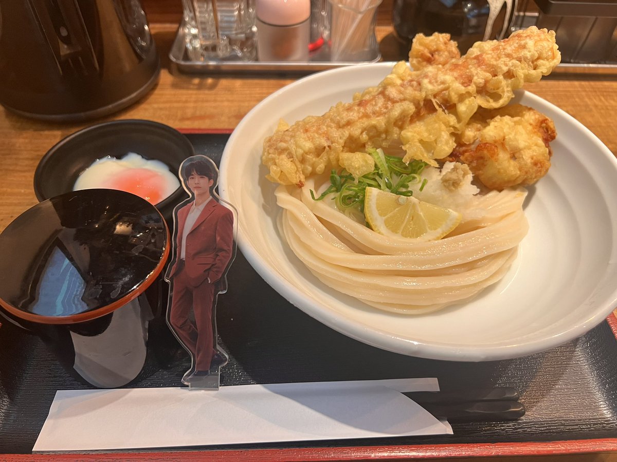 윤 tweet media
