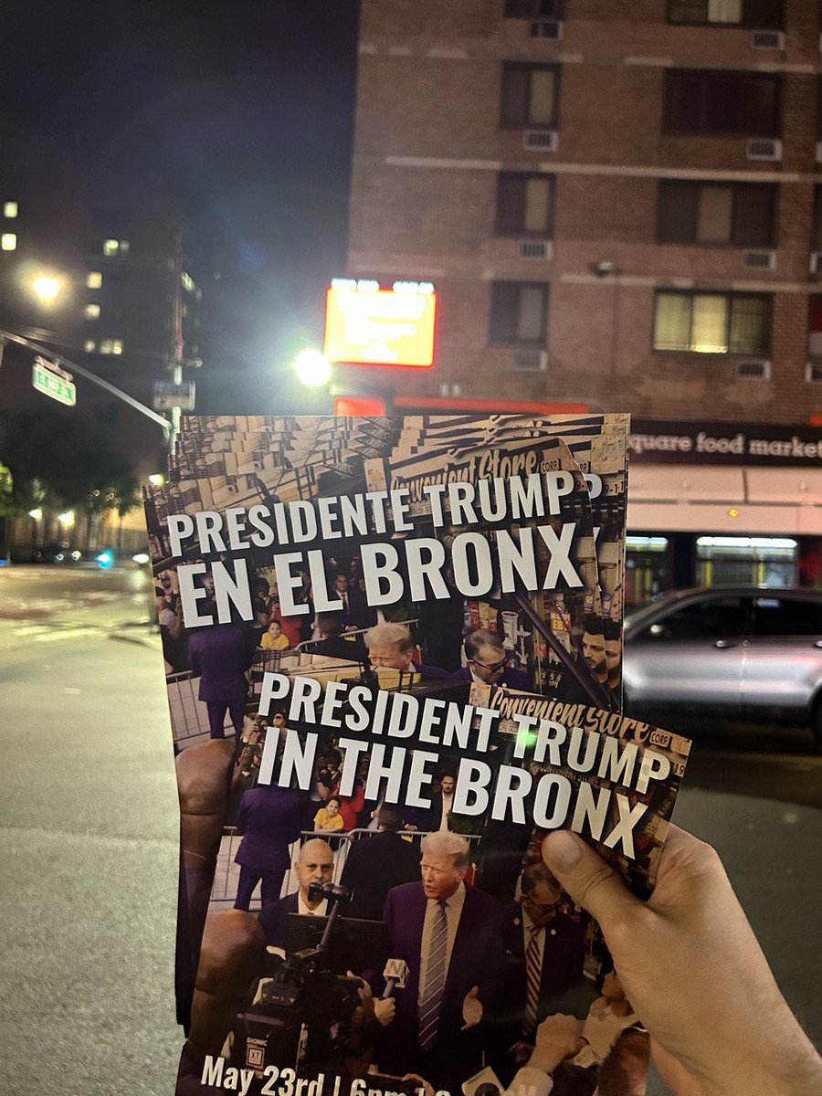 Flyers promoting the historic South Bronx Trump rally hitting the streets of the Bronx.

Big distribution going out in the AM! 

Thank you @NYYRC_Hispanic and @ArgilioRodrig !