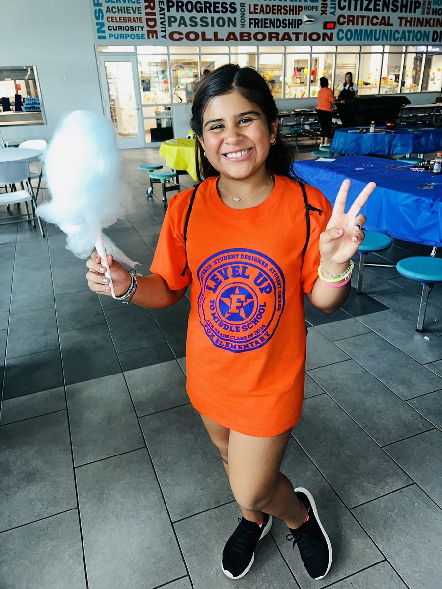 Ana Perez tweet media