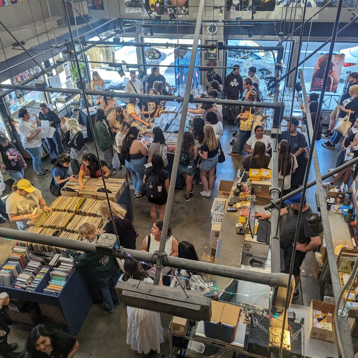 Love to see <a href="/Armadillo_Music/">Armadillo Music</a> full of #wallows fans! Love the #vinyl culture!